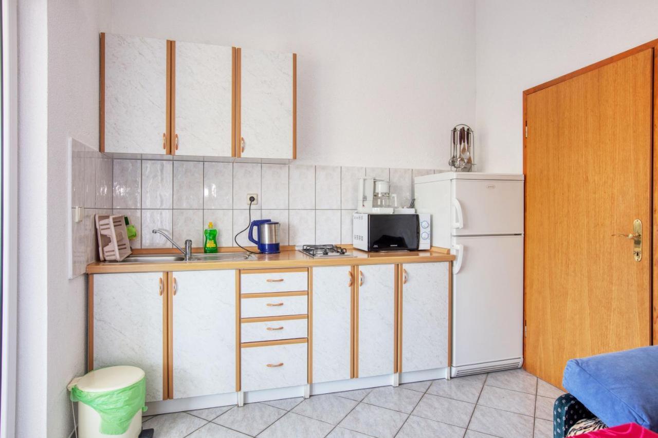 Apartments With A Parking Space Zablace, Sibenik - 4219 エクステリア 写真