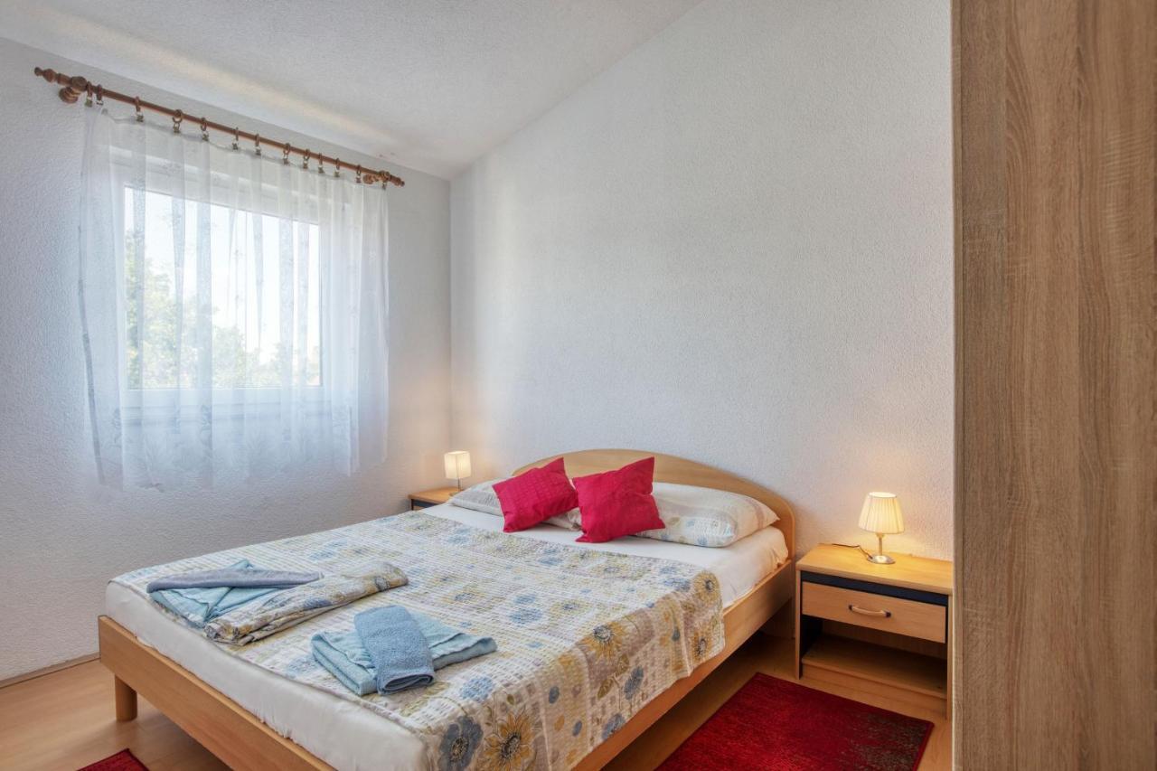 Apartments With A Parking Space Zablace, Sibenik - 4219 エクステリア 写真