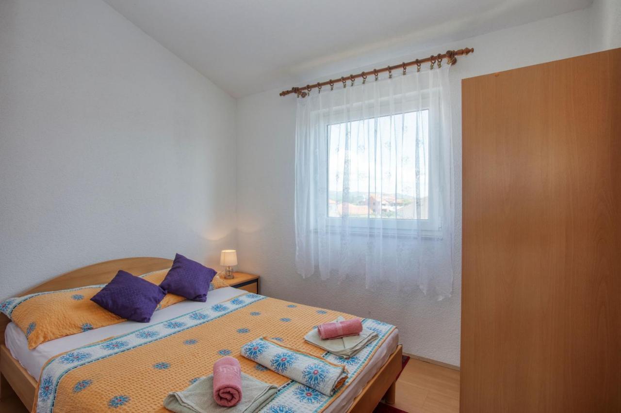 Apartments With A Parking Space Zablace, Sibenik - 4219 エクステリア 写真